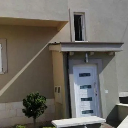 Haus Anna Apartment *